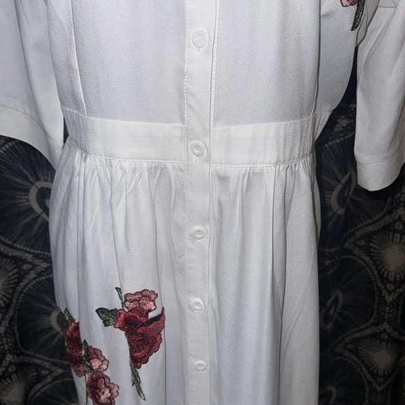 White Boohoo Button Down Dress with Floral Design- Size 10 - Picture 6 of 12